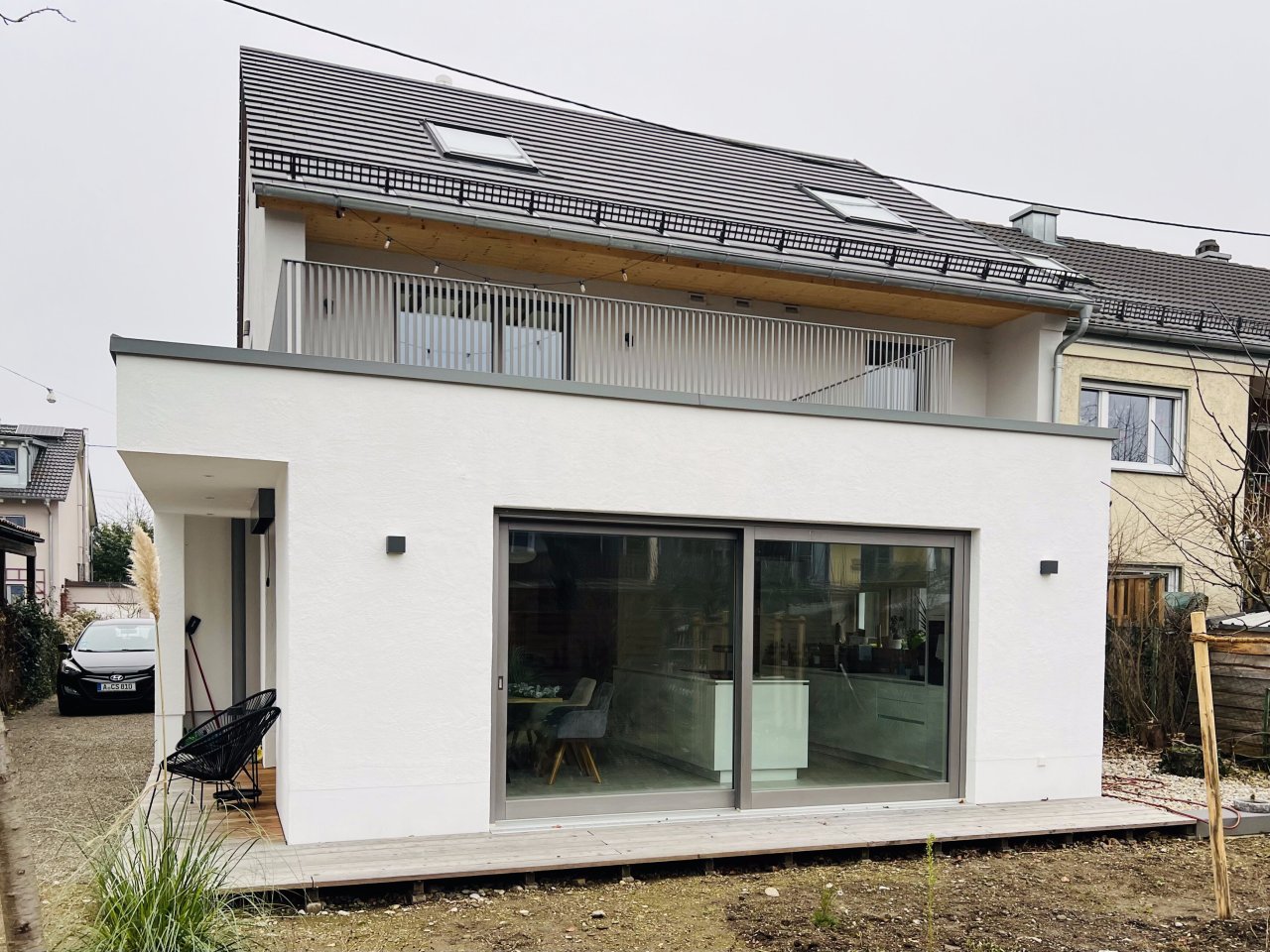 Reiheneck-Zweifamilienhaus