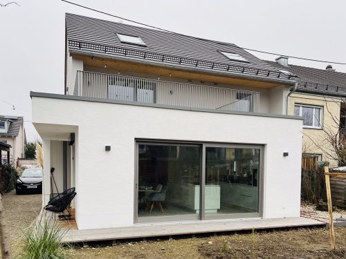 Reiheneck-Zweifamilienhaus