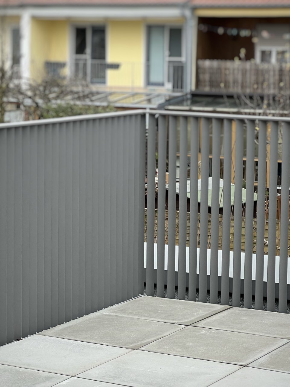 Reiheneck-Zweifamilienhaus