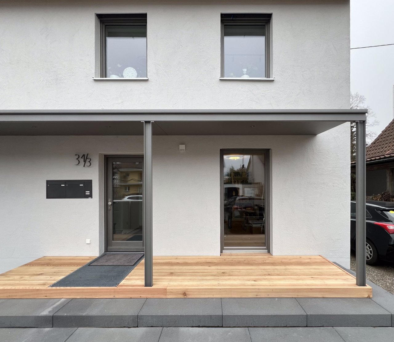 Reiheneck-Zweifamilienhaus